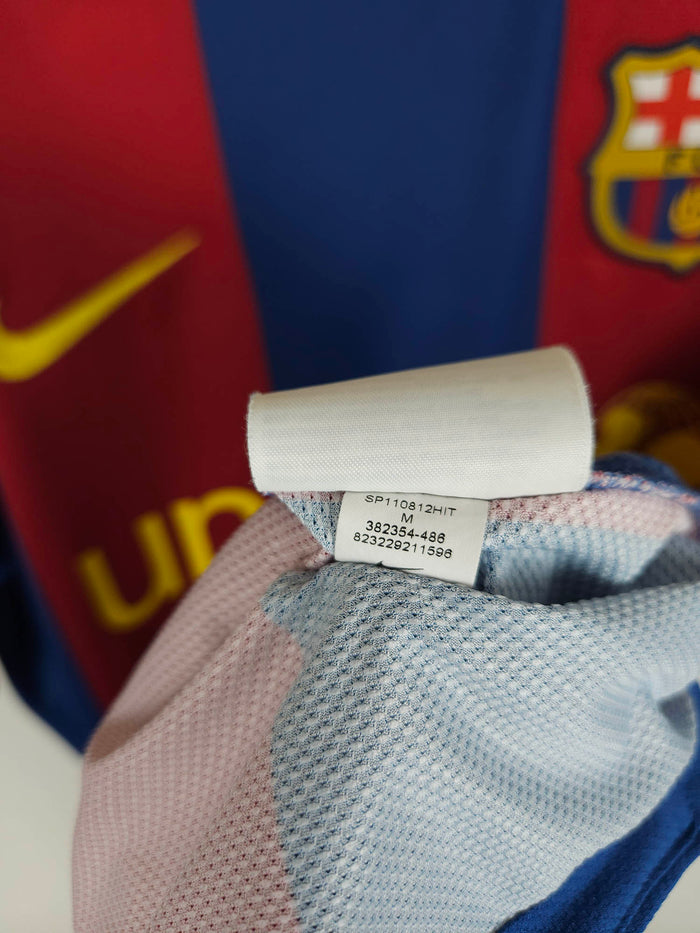 2010-11 Barcelona Home Shirt Messi #10 - detailed view