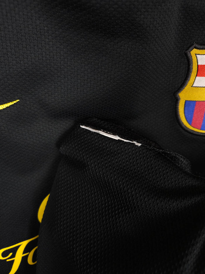 2011-12 Barcelona Away Shirt Messi #10 - detailed view
