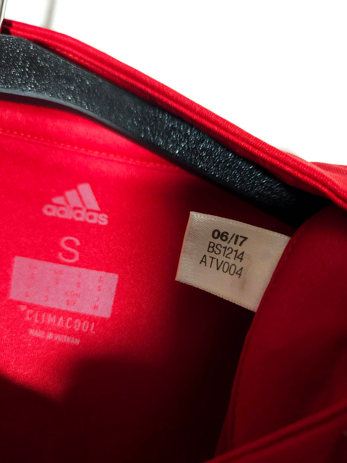 2017-18 Manchester United Home Shirt Pogba #6 - detailed view