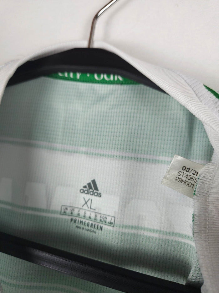 2021-22 Celtic Home Shirt Giakoumakis #7 - detailed view