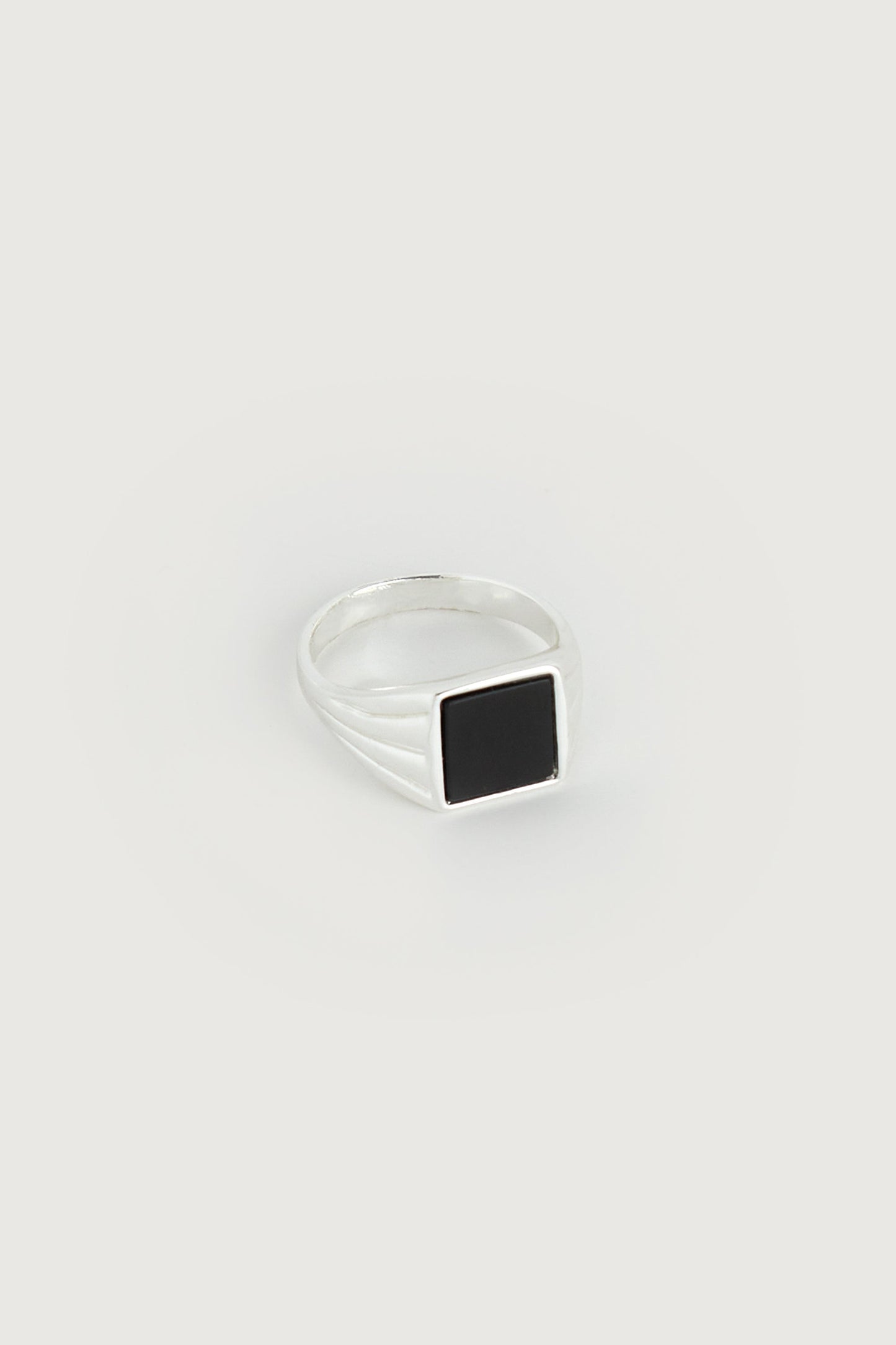 ONYX SIGNET RING