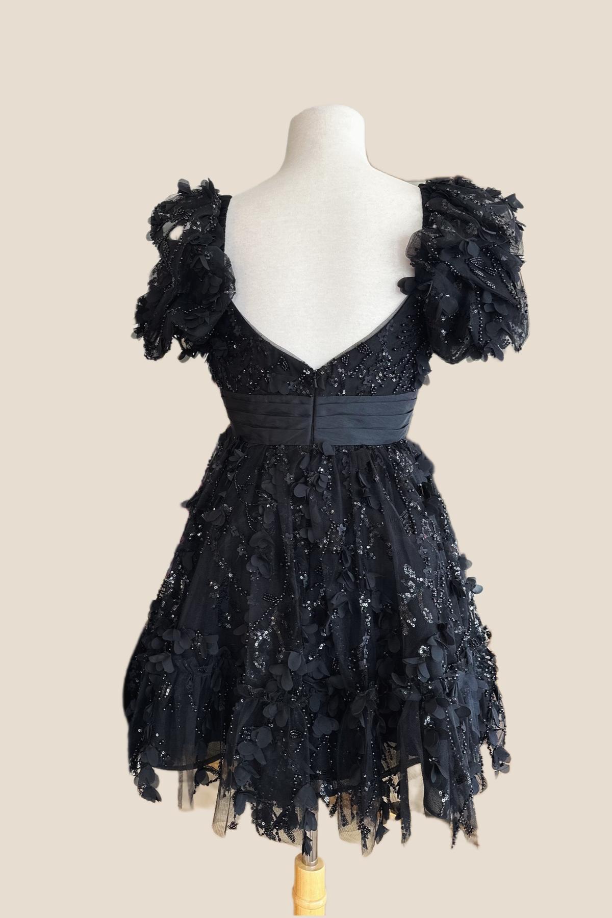 Black A-line Short Babydoll Dress with Bow