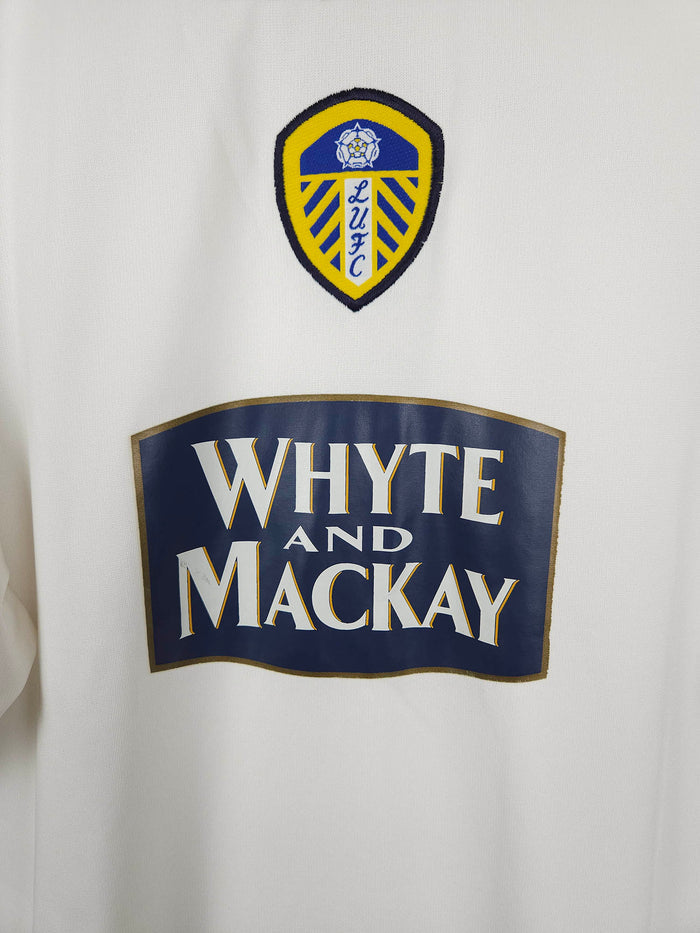 2004-05 Leeds United Home Shirt - detailed view