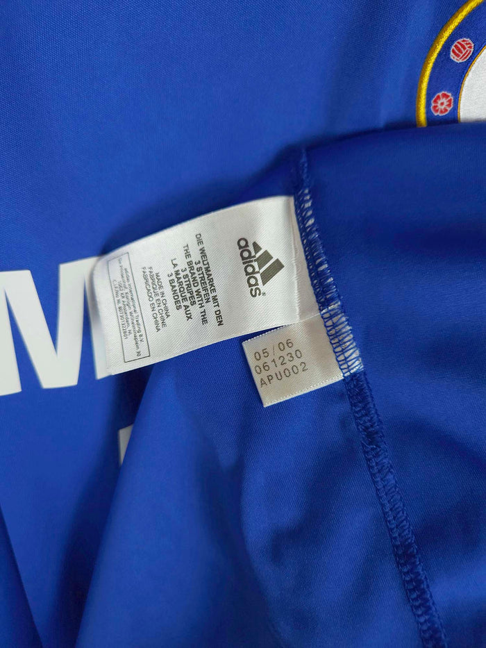 2006-08 Chelsea Home Shirt Drogba #11 - detailed view