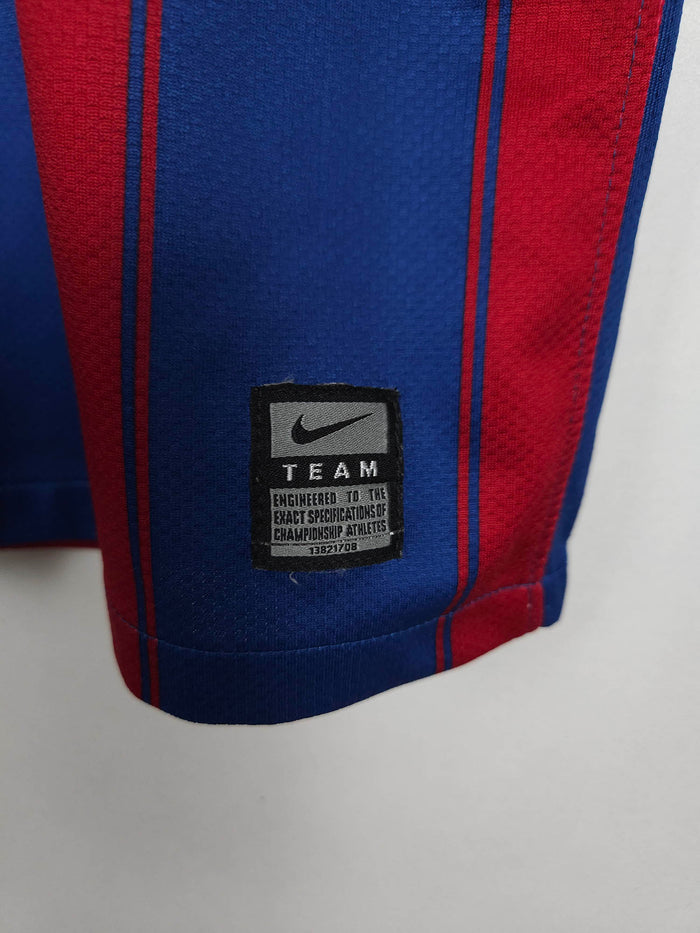 2009-10 Barcelona Home Shirt Messi #10 - detailed view