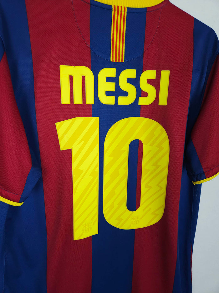 2010-11 Barcelona Home Shirt Messi #10 - detailed view