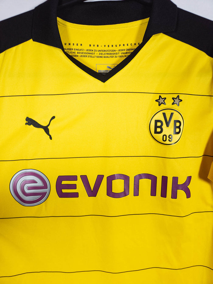 2015-16 Borussia Dortmund Home Shirt - detailed view