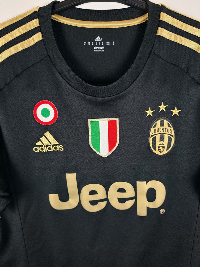 2015-16 Juventus Third Shirt Pogba #10 - detailed view