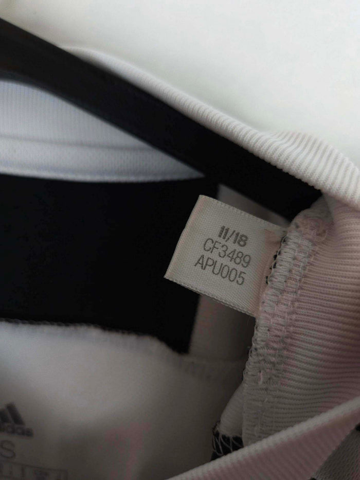 2018-19 Juventus Home Shirt Ronaldo #7 - detailed view