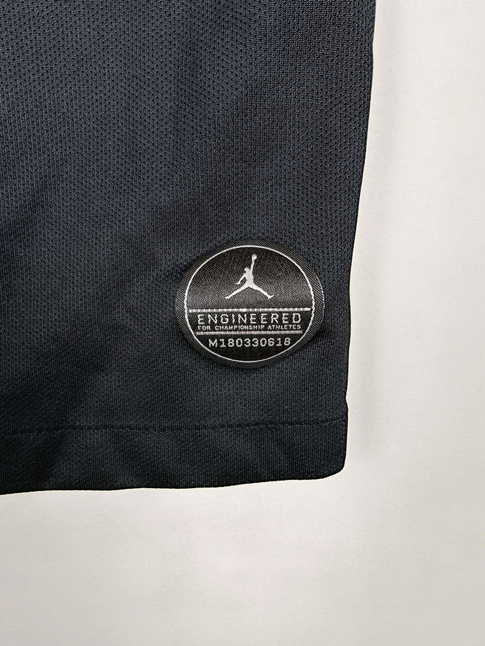 2018-19 Paris Saint-Germain Third Shirt Mbappe #7 - detailed view