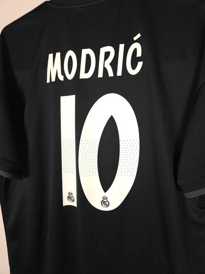 2018-19 Real Madrid Away Shirt Modric #10 - detailed view