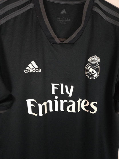 2018-19 Real Madrid Away Shirt Modric #10 - detailed view