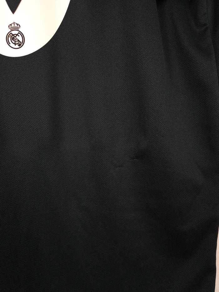 2018-19 Real Madrid Away Shirt Modric #10 - detailed view