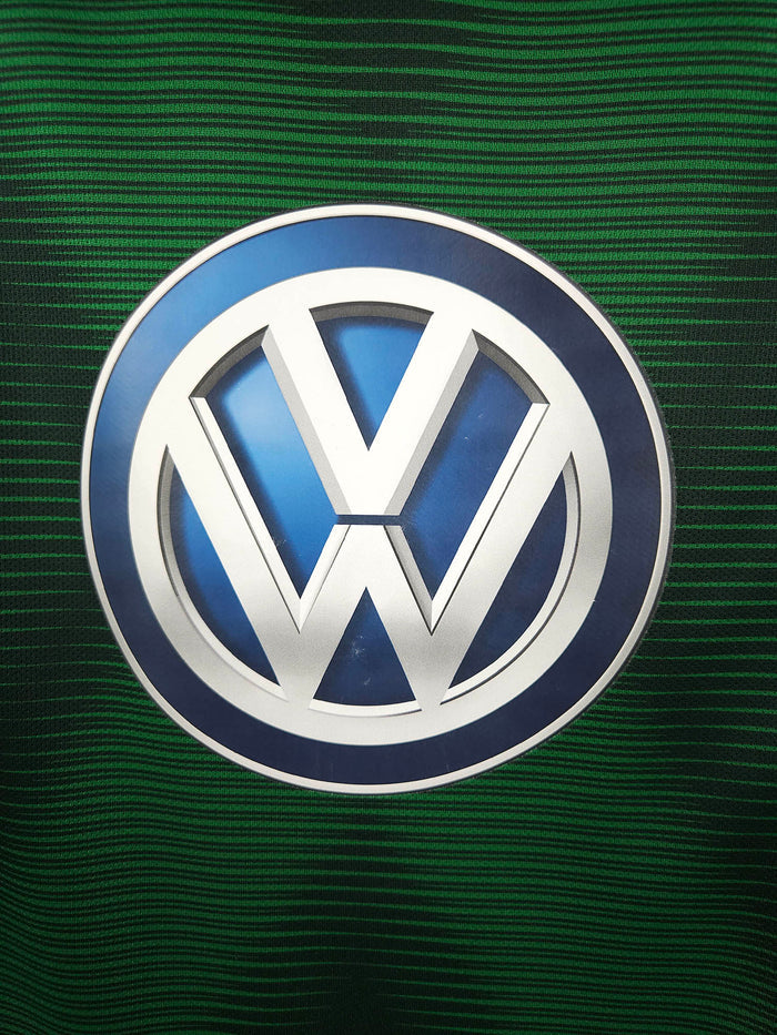 2018-19 Wolfsburg Home Shirt Weghorst #9 - detailed view