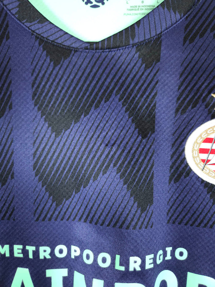 2021-22 PSV Away Shirt - detailed view