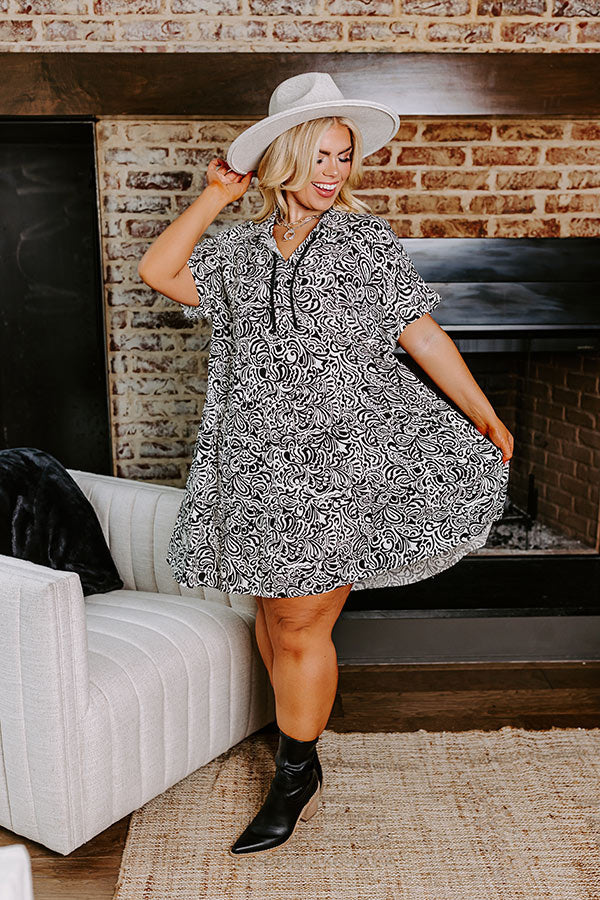 Daylight Mix Shift Dress Curves