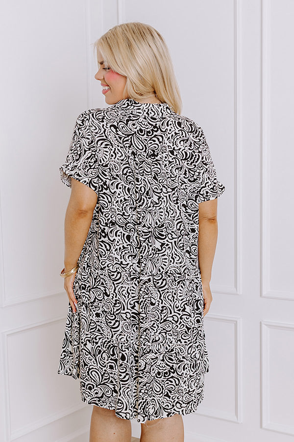 Daylight Mix Shift Dress Curves