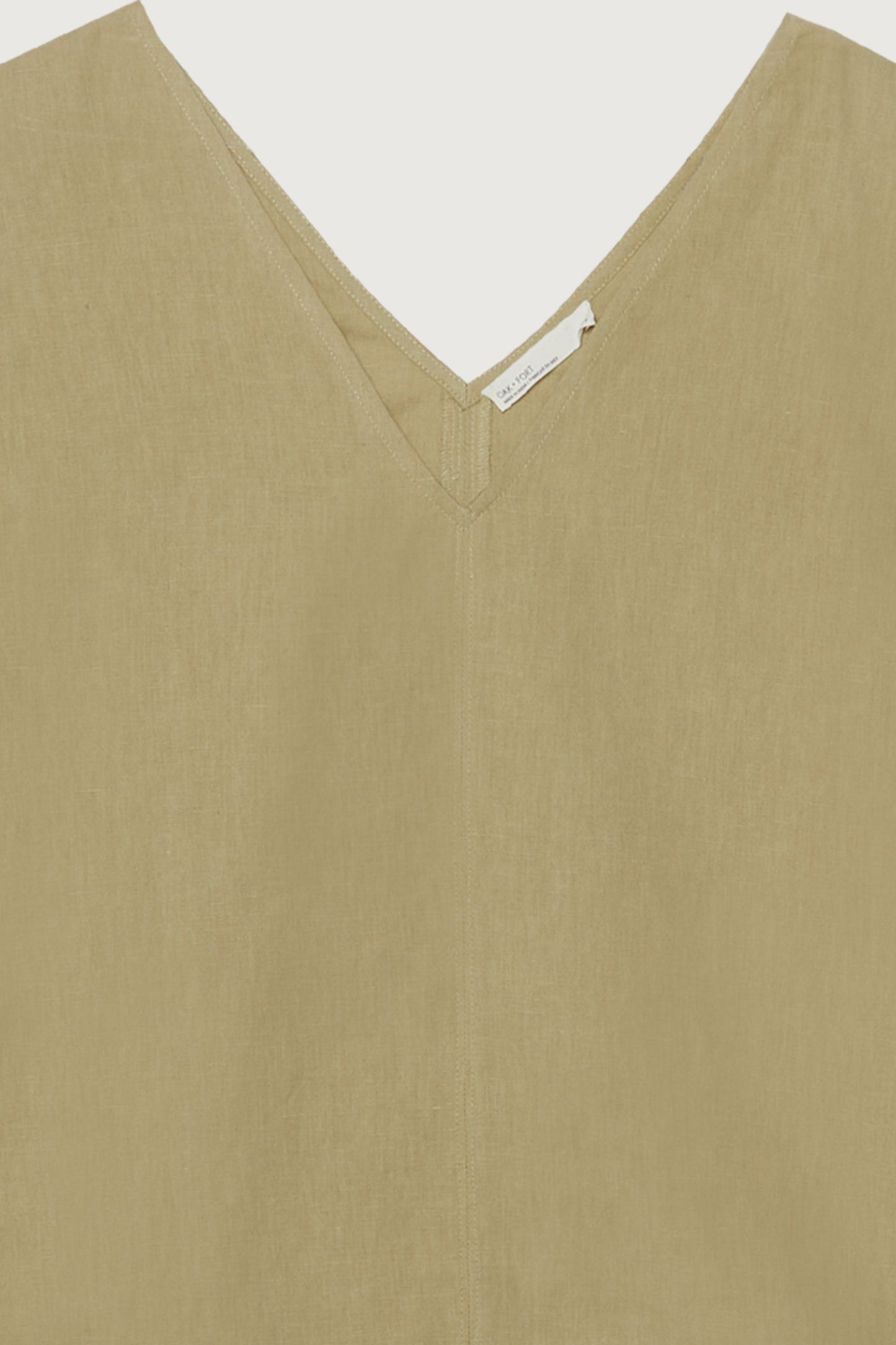 LINEN BLEND V-NECK BLOUSE