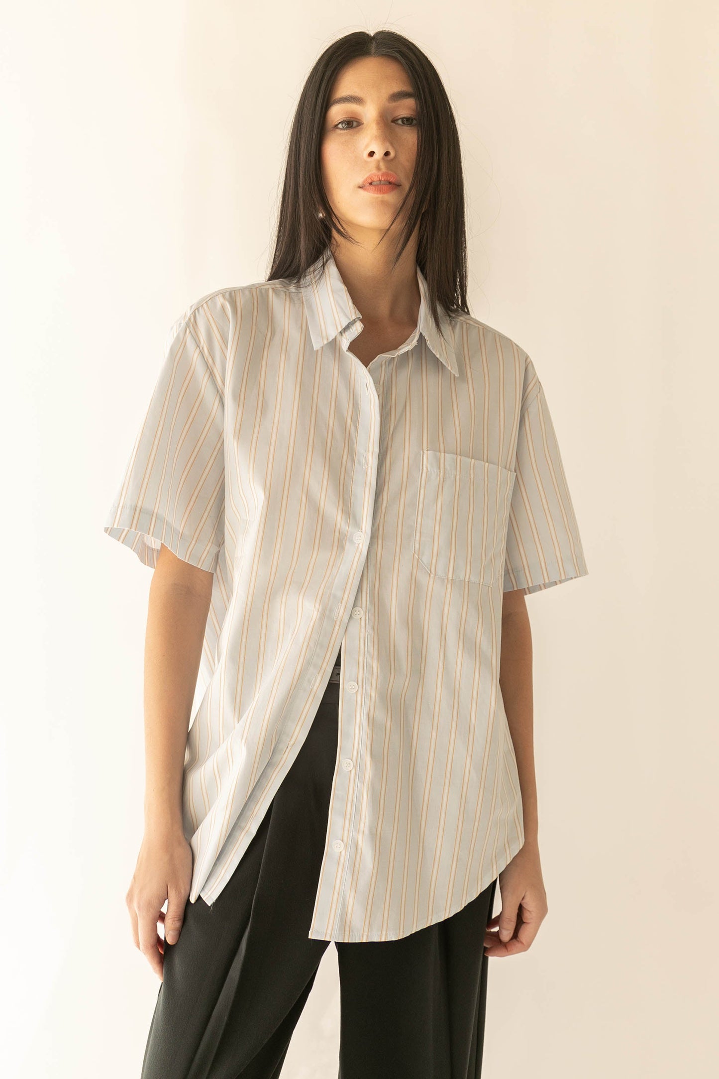 OVERSIZED BUTTON UP SHIRT