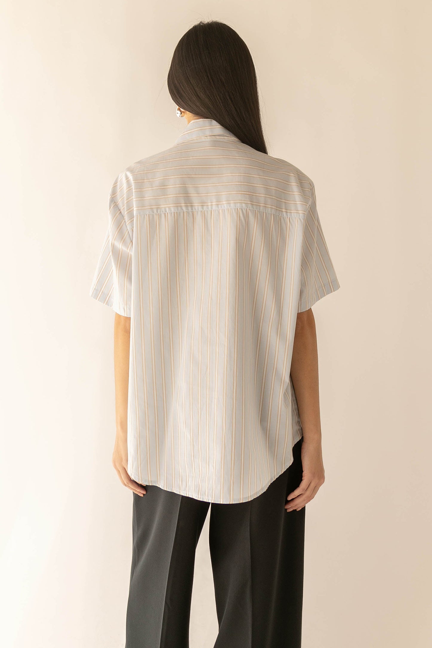 OVERSIZED BUTTON UP SHIRT
