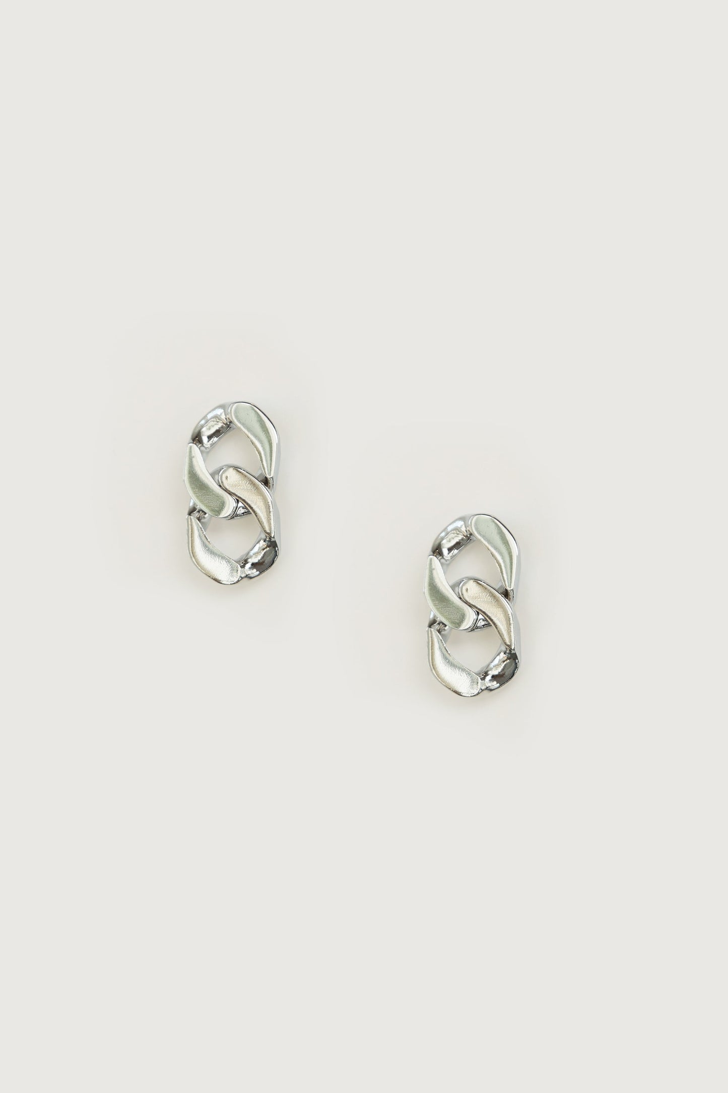 CUBAN LINK DROP EARRING