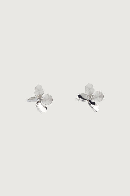 FLOWER EARRING WITH PEARL