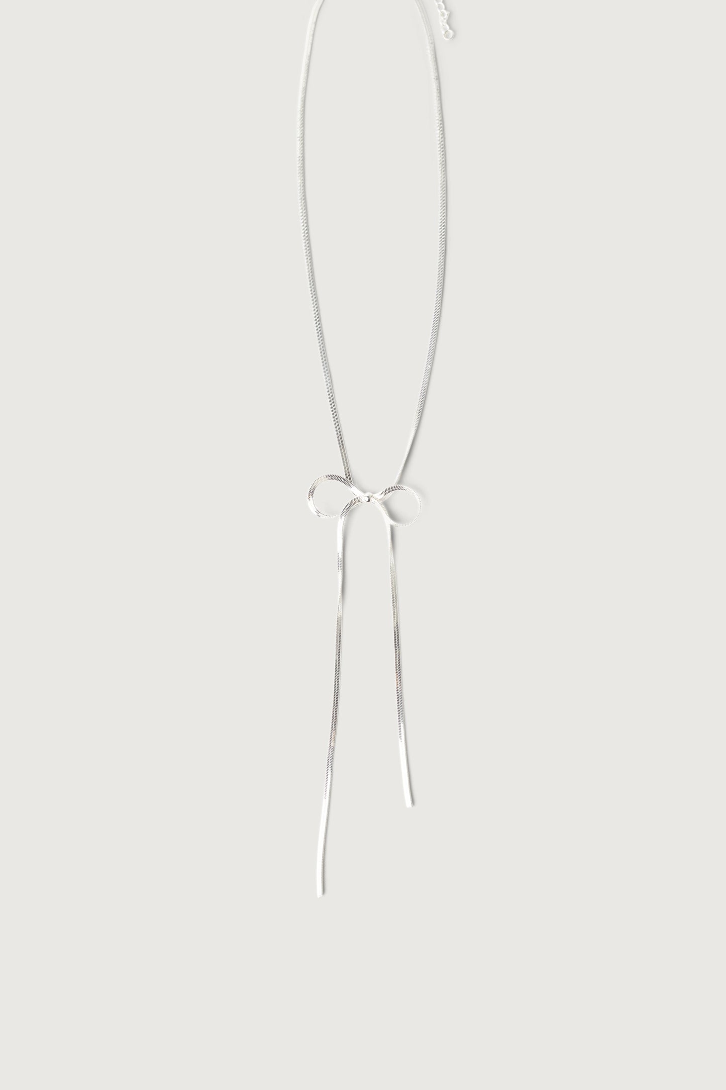 LARGE BOW NECKLACE