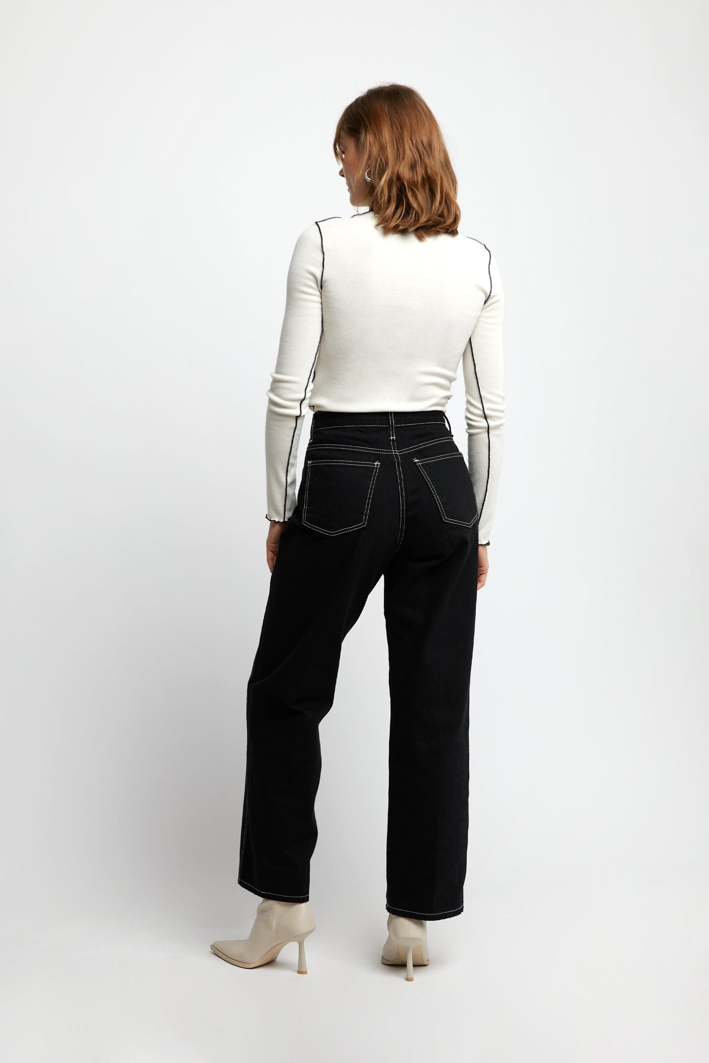 CONTRAST STITCH BLACK JEAN