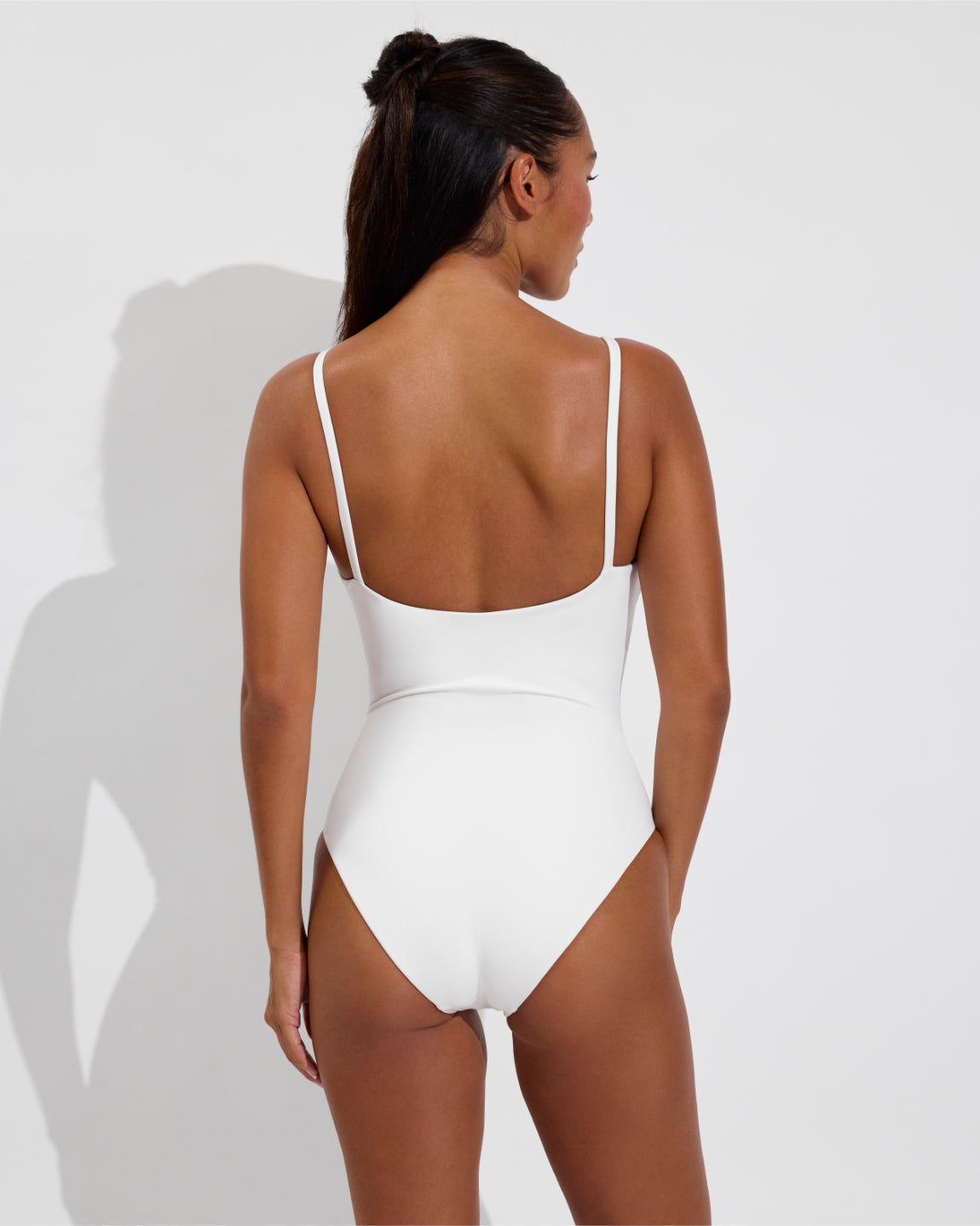 Sunday Suit D+ - Coconut