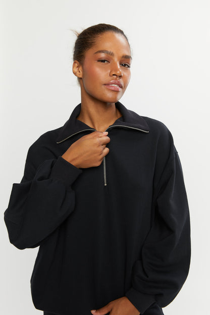 QUARTER ZIP SWEATSHIRT