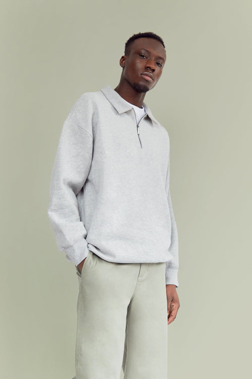 COLLARED HALF-ZIP SWEATSHIRT