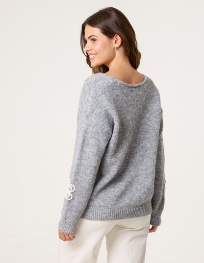 V Neck Flower And Pearl Jumper