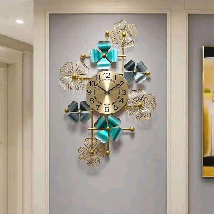 Modern Alexandra wall clock design