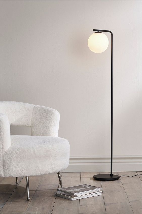 Noir Silhouette Floor Lamp