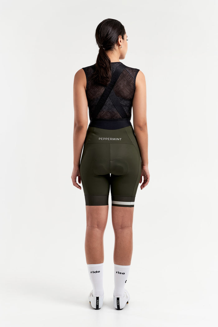 Signature Bib