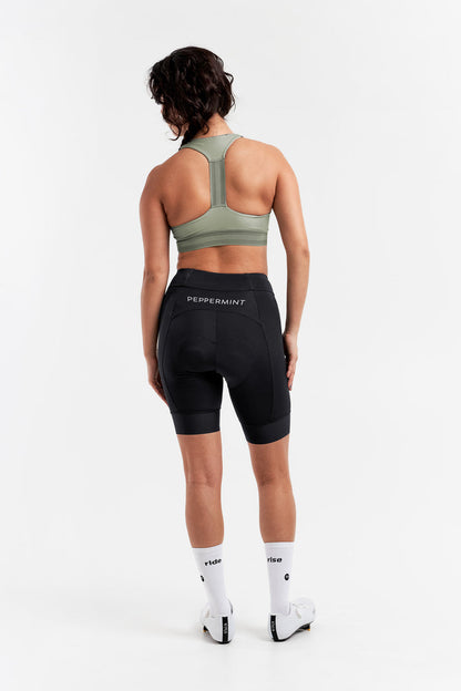 Signature Short