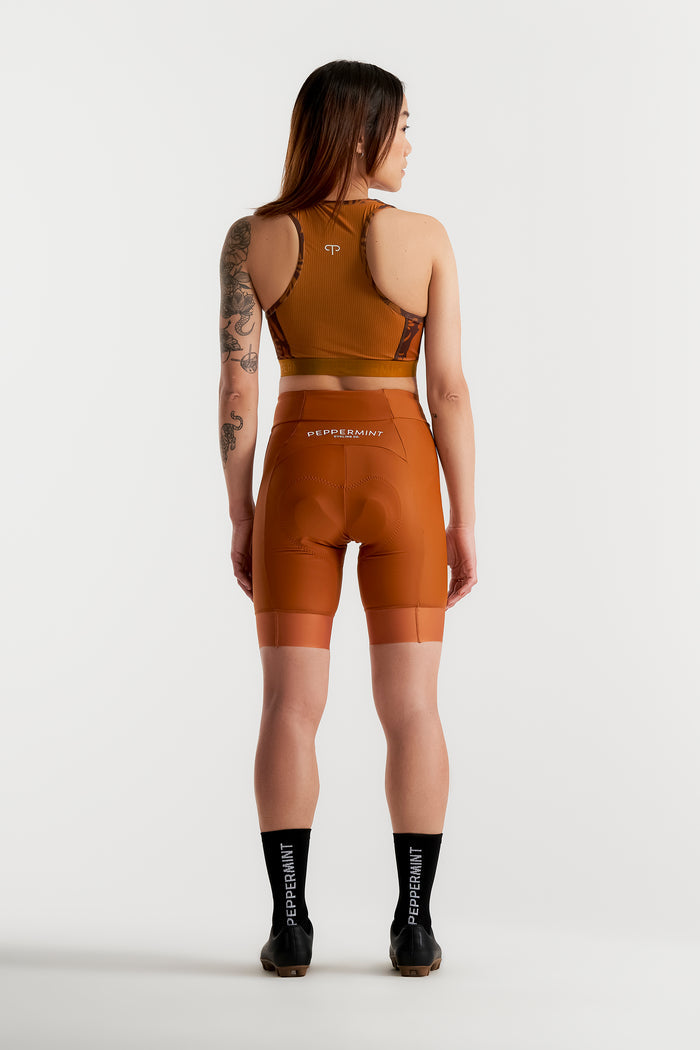 Signature Short